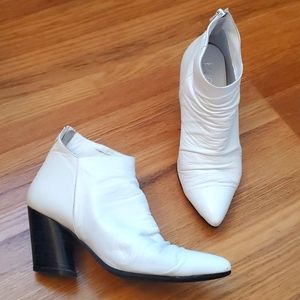 Bueno White Leather Ankle Boots, Size 37
